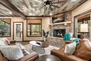 Smart-TV, peis og fotballspill