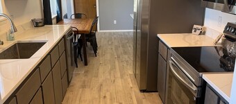 Carroll Park House With Game Room. 3 BR 2 Bath Fully Renovated Near Park