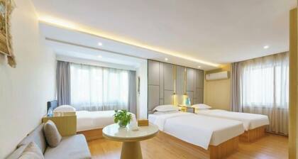 Jiadun Holiday Hotel