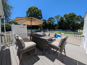 Outdoor dining - Private resort style Hyannis property. HEATED Pool, Playground&Basketball court (Barnstable)