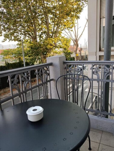 Spacious 4-bedroom apartment in charming La Spezia with WiFi, AC
