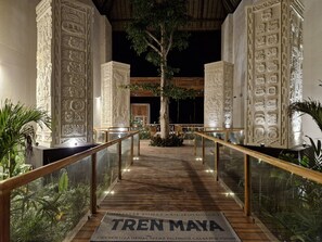 Pintu masuk interior