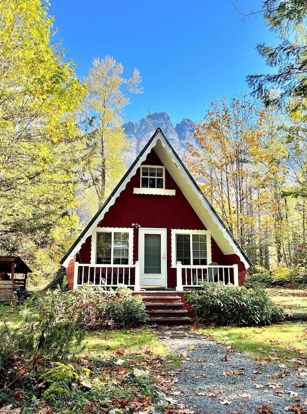 Exterior - Enchanting A Frame Cabin in Baring - Perfect for a cozy getaway (Baring)
