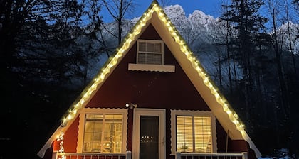 Enchanting A Frame Cabin in Baring - Perfect for a cozy getaway