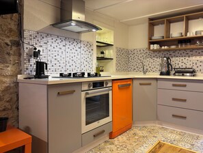 Blackout curtains, iron/ironing board - Idor Guest House (Ayvalik)