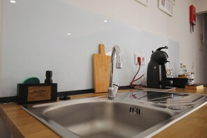 Coffee/tea maker, fridge, microwave, stovetop - Charming apartment with WiFi and AC in marvelous Fontelo (Fontelo)