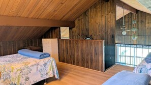 2 bedrooms, desk, iron/ironing board, free WiFi - Ocean's Edge beachfront on Heceta Beach (Florence)