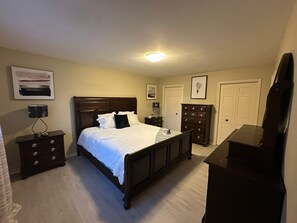 4 Schlafzimmer, Bügeleisen/Bügelbrett, WLAN, Bettwäsche