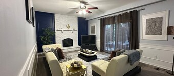 Charming Group Getaway Home Near the Lake – Perfect for Holidays & Reunions!