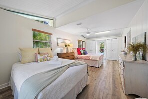 3 Schlafzimmer, Bügeleisen/Bügelbrett, Reisekinderbett, kostenloses WLAN