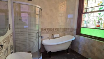 Comfort Room, 1 Bedroom, City View | Bathroom | Free toiletries, hair dryer, towels, soap