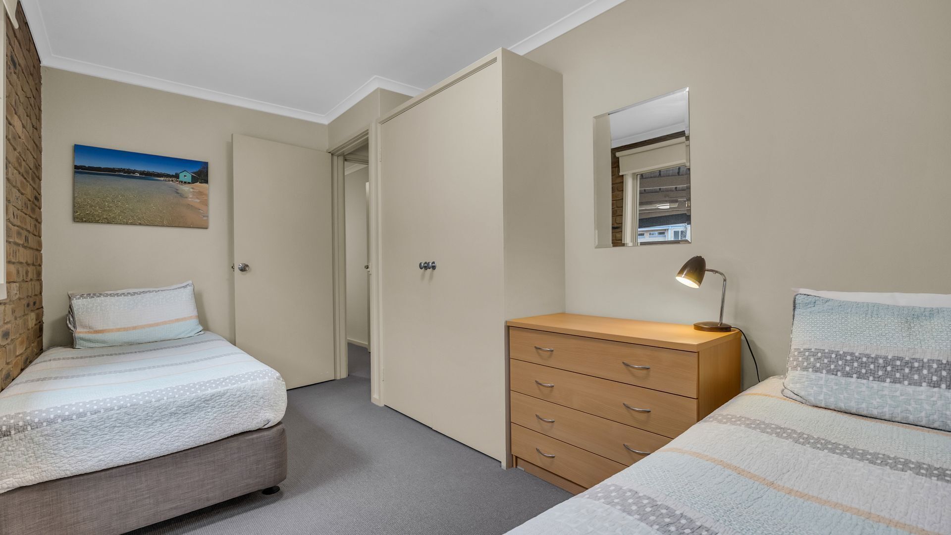 Free WiFi, bed sheets