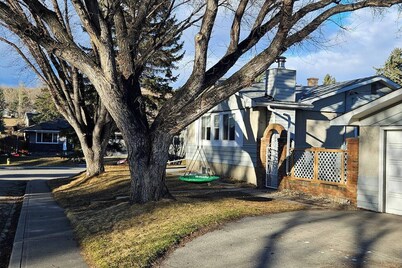 Banff 70 min| 5 min UofC, DT, Shops, Dining| Patio