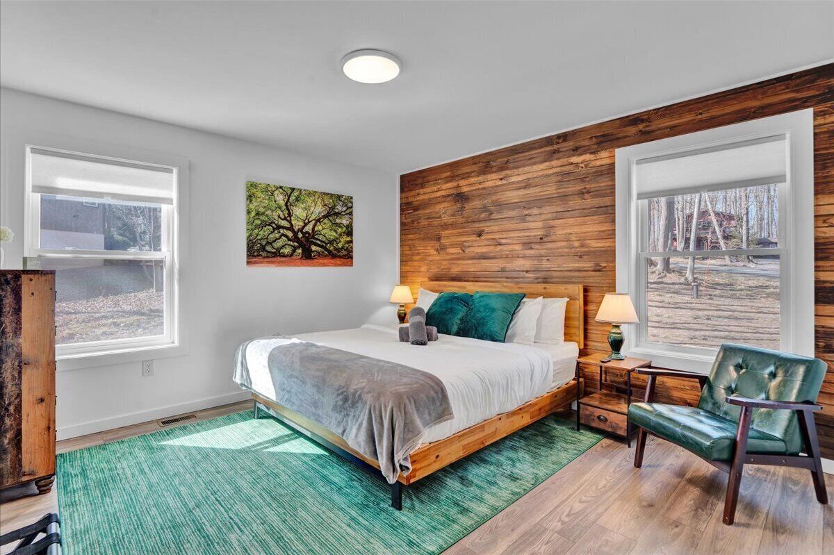 5 chambres, bureau, Wi-Fi gratuit, draps fournis