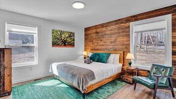 5 bedrooms, desk, free WiFi, bed sheets