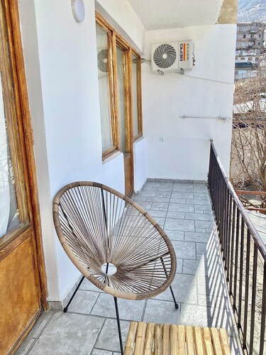 Cozy 1-bedroom apartment in lovely Alaverdi with AC, WiFi