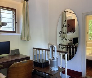 2 bedrooms, desk, iron/ironing board, free WiFi