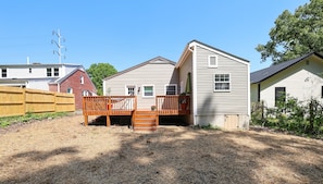 Exterior - *New & Renovated* Modern Bungalow near DT Durham (Durham)