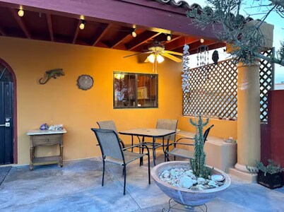 Charming 1-BR house, Bahía la Choya, Starlink WiFi, AC, roof deck, dog friendly