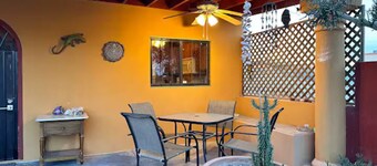 Charming 1-BR house, BahĂa la Choya, Starlink WiFi, AC, roof deck, dog friendly