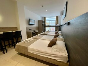 1 chambre, fer et planche à repasser, Wi-Fi, draps fournis