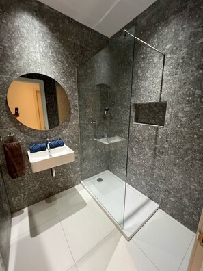 Dusche, Haartrockner