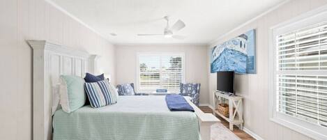 4 bedrooms, WiFi, bed sheets