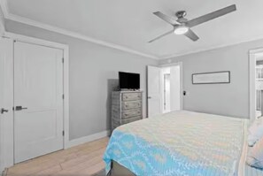 4 bedrooms, WiFi, bed sheets