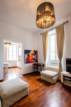 Living area - iFlat | Spanish Steps Elegant & Spacious Apartment (Rome)