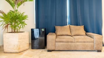 Family Apartment, Beach View | 4 bedrooms, iron/ironing board, free WiFi