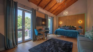 Superior-Apartment, Balkon, Stadtblick (Luna) | 2 Schlafzimmer, Zimmersafe, Schreibtisch, Verdunkelungsvorhänge