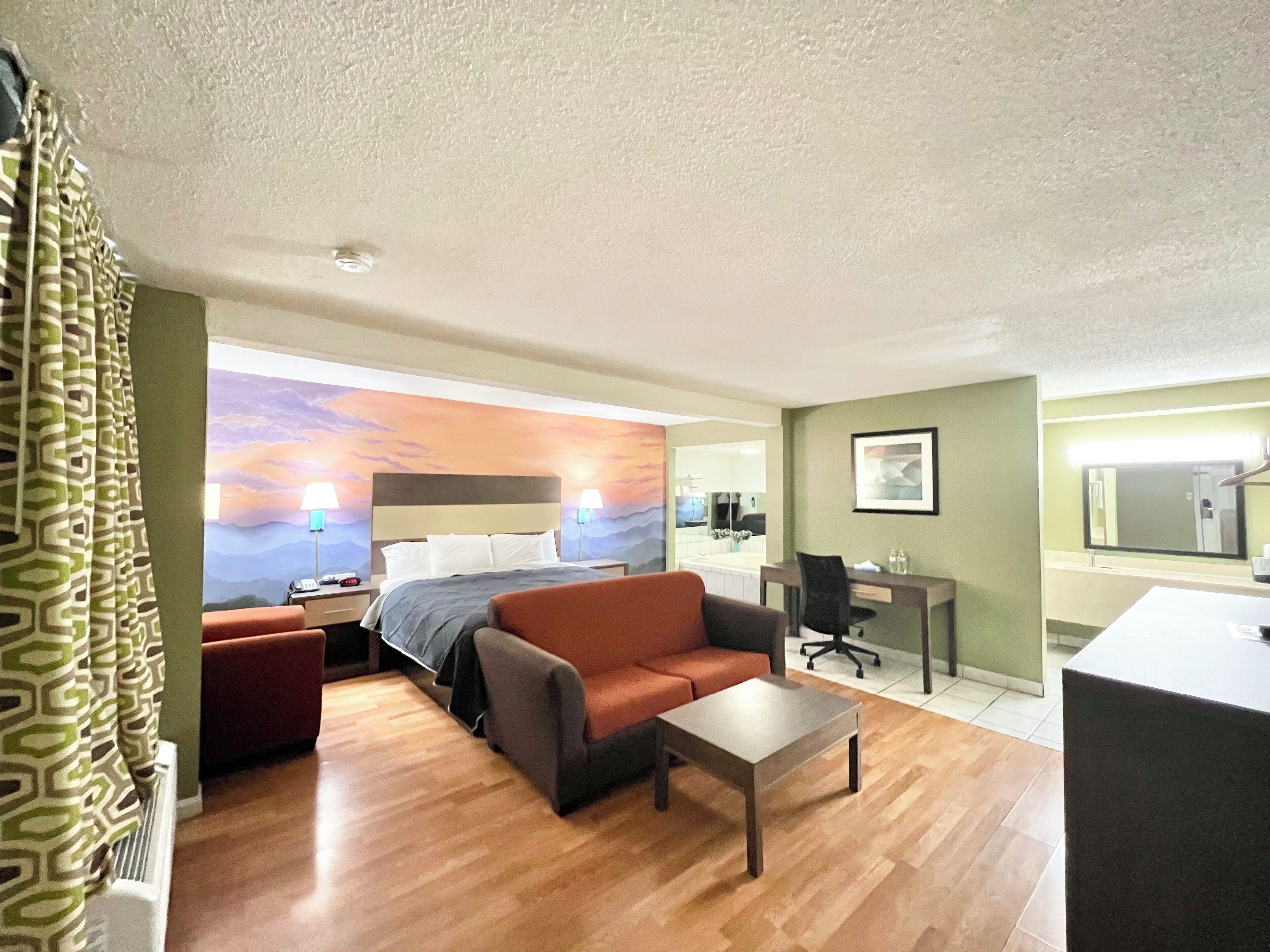 Superior Room, 1 King Bed, Non Smoking | Desk, laptop workspace, free WiFi, bed sheets