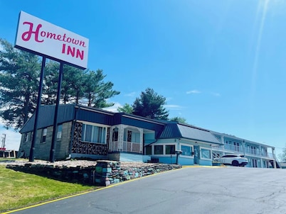 Hometown INN
