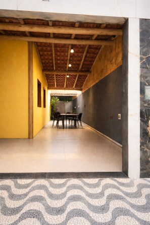 Interior - Mining House. Perfect for the rest your family deserves. (Nova Viçosa)