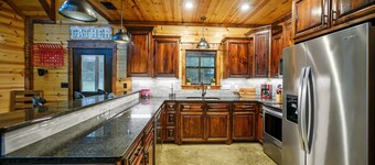 Sugar Mama Cabin for 10!
