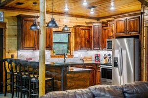 Cabin, Multiple Beds, Hot Tub, Garden View (Sugar Mama) | Interior