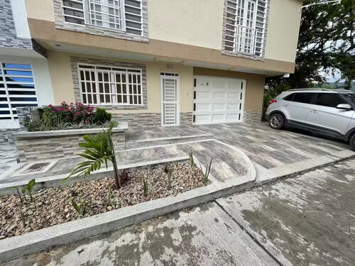 Complete apartment in the south of Buga