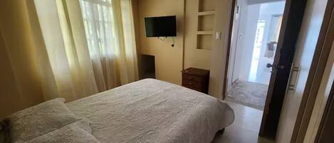 1 bedroom, iron/ironing board, WiFi, bed sheets