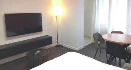 Apparently T2 close to the center