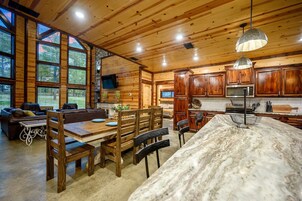 Cabin, Multiple Beds, Hot Tub, Garden View (Sugar Daddy) | Interior