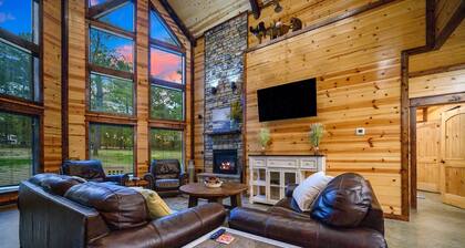 Sugar Daddy Cabin for 13!