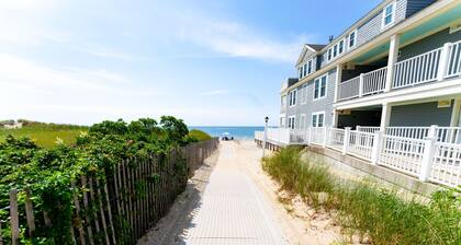 Beachfront Studio in Dennis Port w/ Kitchenette