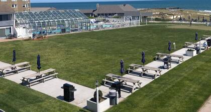 Beachfront Studio in Dennis Port w/ Kitchenette