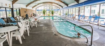 Studio Retreat w/ Pool & Kitchenette in Yarmouth