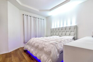 2 habitaciones, tabla de planchar con plancha y wifi 