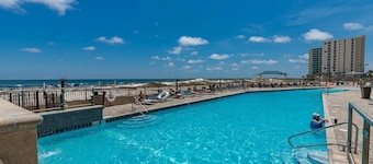Phoenix X Beachfront Paradise | Next to Flora-Bama | My Beach Getaways