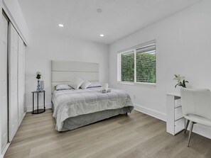 3 bedrooms, iron/ironing board, travel cot, WiFi