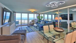 Smart-TV, DVD-Player, Tischtennisplatte, Stereoanlage