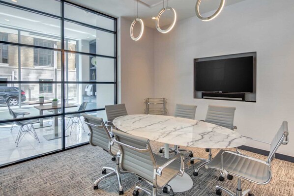 Business centre - Atlantic Station (Stamford)