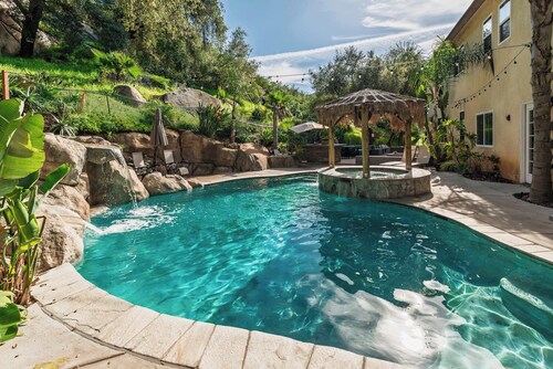 San Diego's Secluded Sanctuary (Endless Amenities)